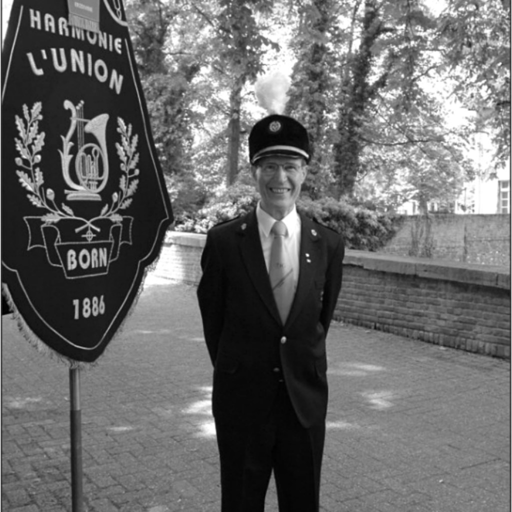 Dolf Hochstenbach b. 1931